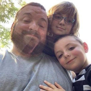 Meet your Posher, Derek